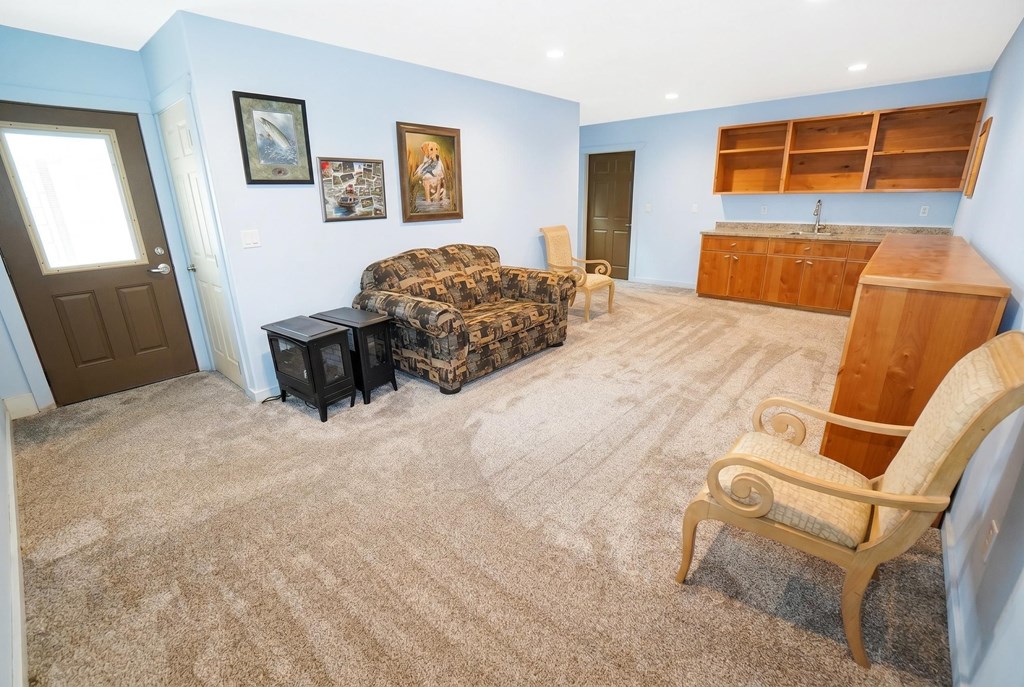 803 Macarthur Avenue Riggins, ID 83549 - Photo 49 of 58 Shop Living Room