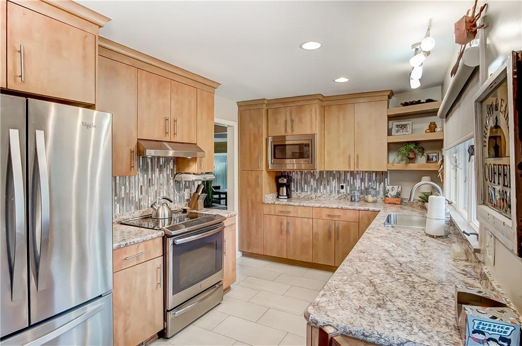 665 West Home Road Springfield, OH 45504 - Photo 4 of 30