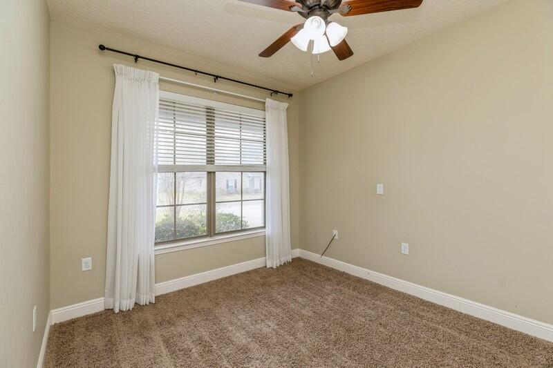 4609 Hermosa Road Crestview, FL 32539 - Photo 21 of 34 an empty room with a window