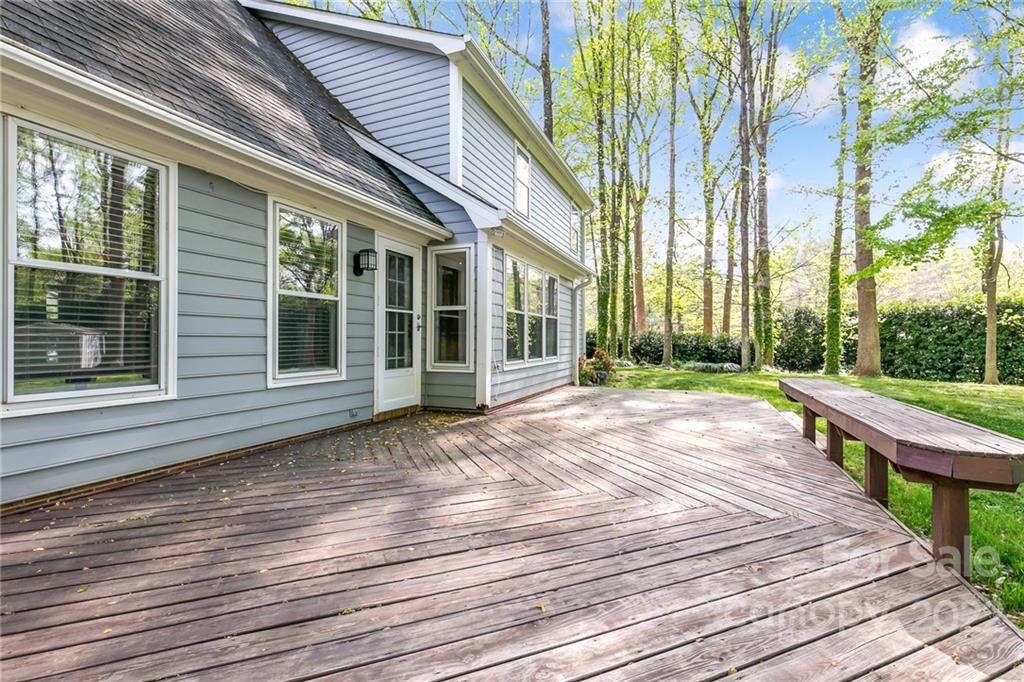 7016 Rothmore View Court Charlotte, NC 28215 - Photo 25 of 31 Gallery Image 25