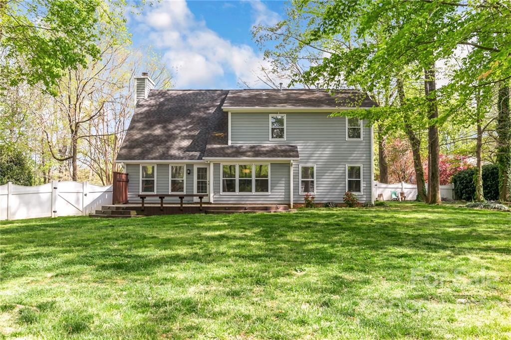 7016 Rothmore View Court Charlotte, NC 28215 - Photo 28 of 31 Gallery Image 28