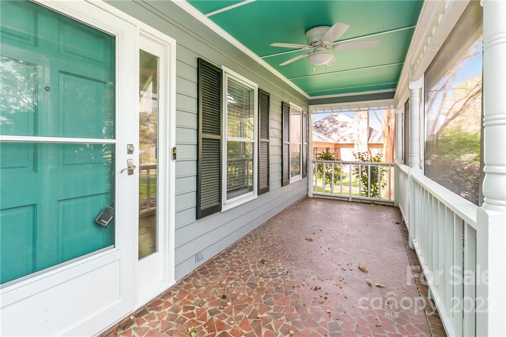 7016 Rothmore View Court Charlotte, NC 28215 - Photo 4 of 31 Gallery Image 4