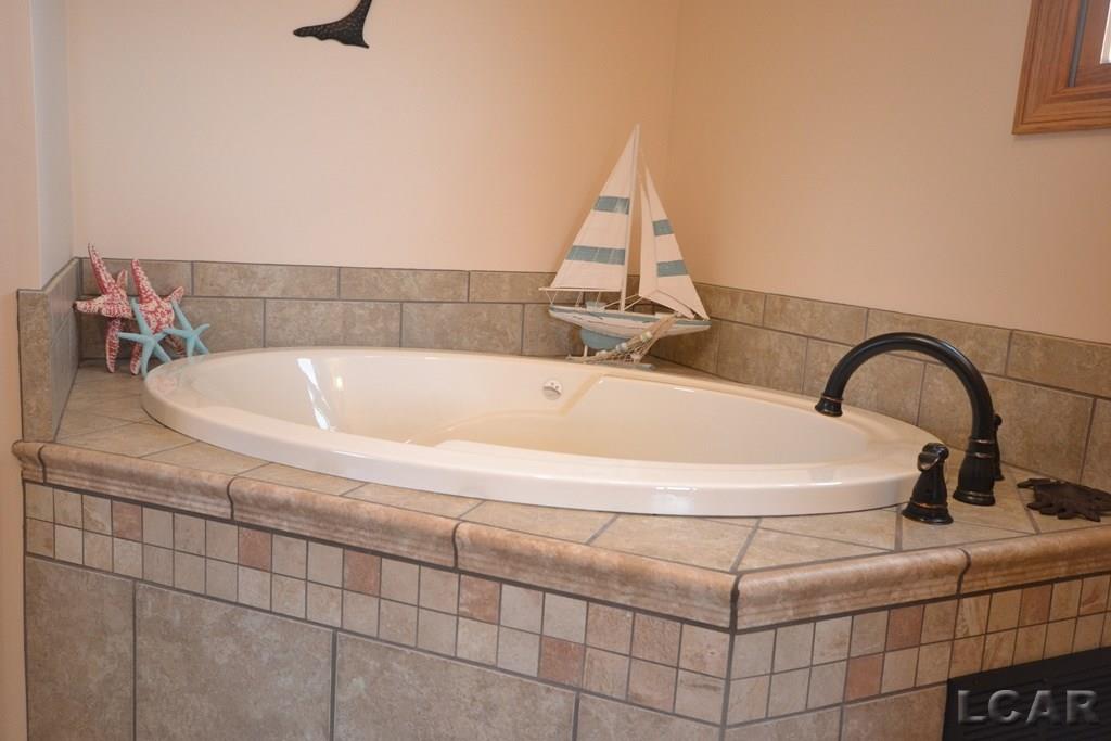 7910 East Monroe Road Tecumseh, MI 49286 - Photo 25 of 69 31353950-24.JPG