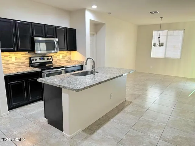 $1,850 | 1026 North 169th Avenue, Goodyear, AZ 85338