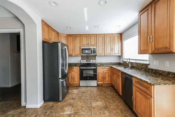 $2,150 | 1344 South 220th Drive, Buckeye, AZ 85326