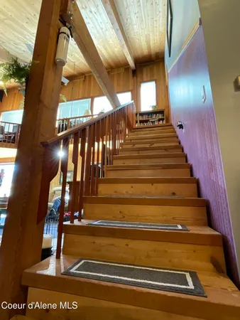 $850,000 | 90-111 Christmas Lane, Naples, ID 83847