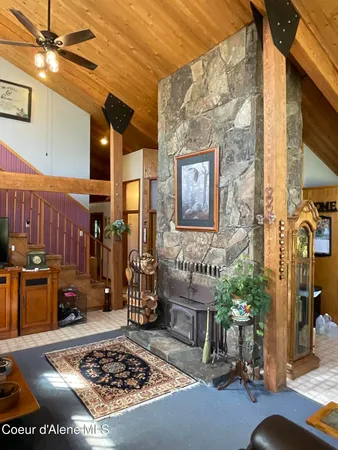 $850,000 | 90-111 Christmas Lane, Naples, ID 83847