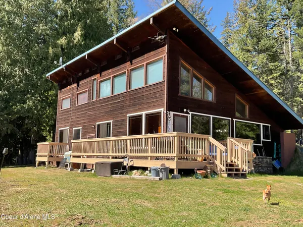 $850,000 | 90-111 Christmas Lane, Naples, ID 83847