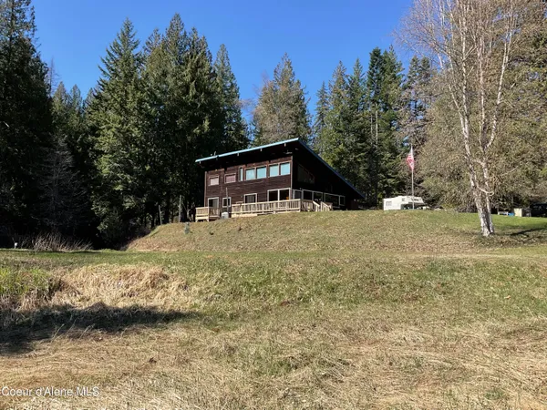 $850,000 | 90-111 Christmas Lane, Naples, ID 83847