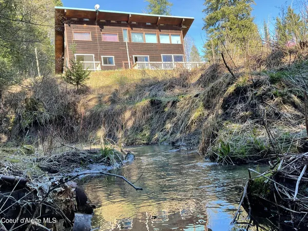 $850,000 | 90-111 Christmas Lane, Naples, ID 83847