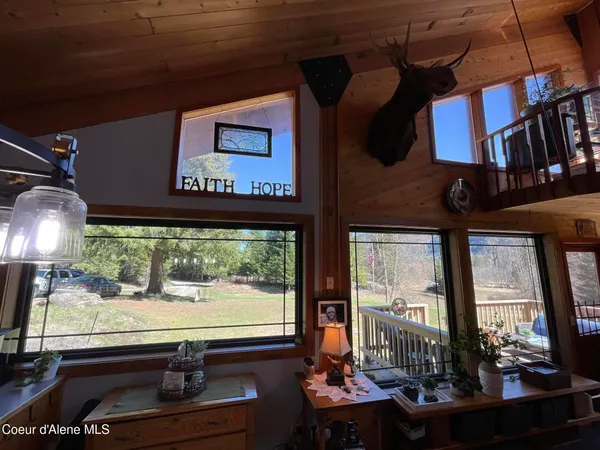 $850,000 | 90-111 Christmas Lane, Naples, ID 83847