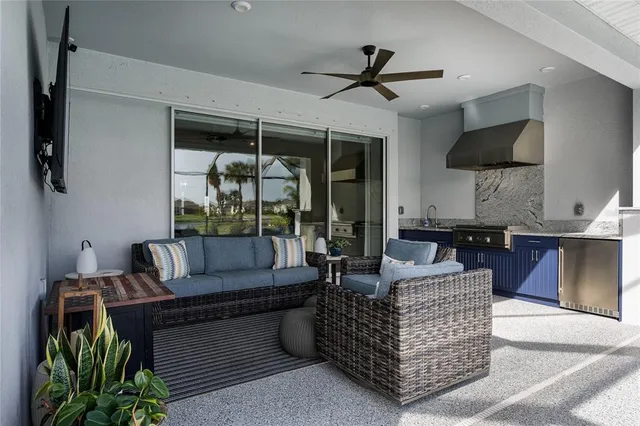 $684,000 | 6069 Maidenstone Way, Palmetto, FL 34221