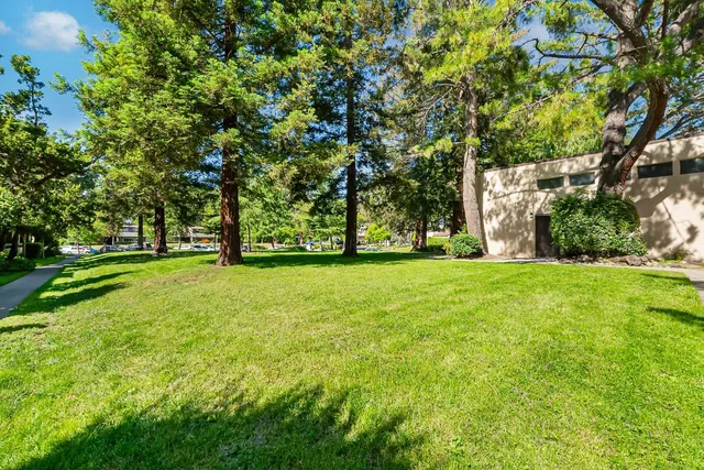 $635,000 | 310 Tradewinds Drive, Unit 8, San Jose, CA 95123