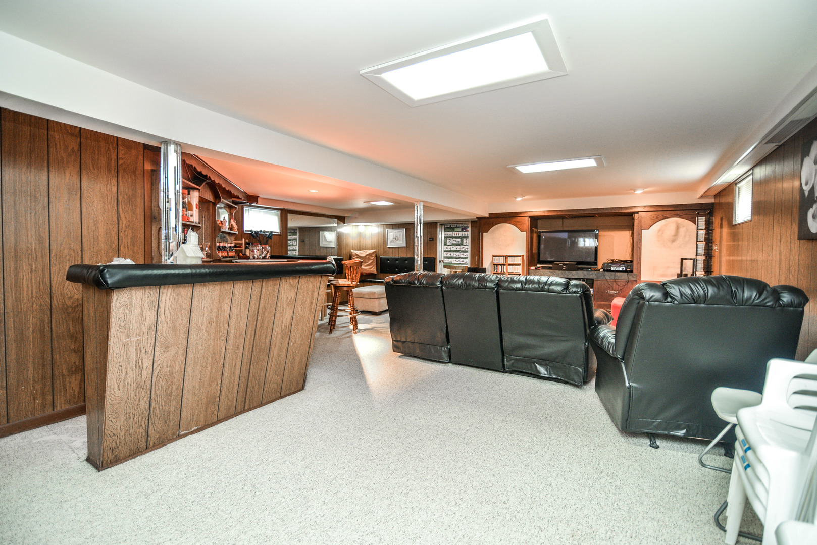 5149 State Road Burbank, IL 60459 - Photo 27 of 36 a view of a storage & utility room