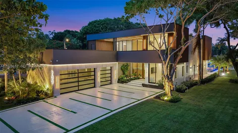 $13,995,000 | 700 Southwest 12th Avenue, Fort Lauderdale, FL 33312