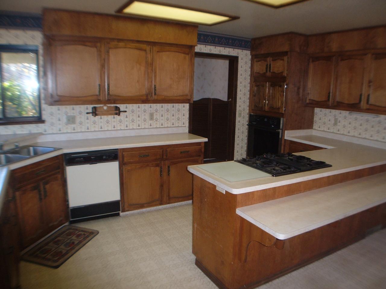 6532 Hummingbird Court Shingletown, CA 96088 - Photo 12 of 32 Kitchen