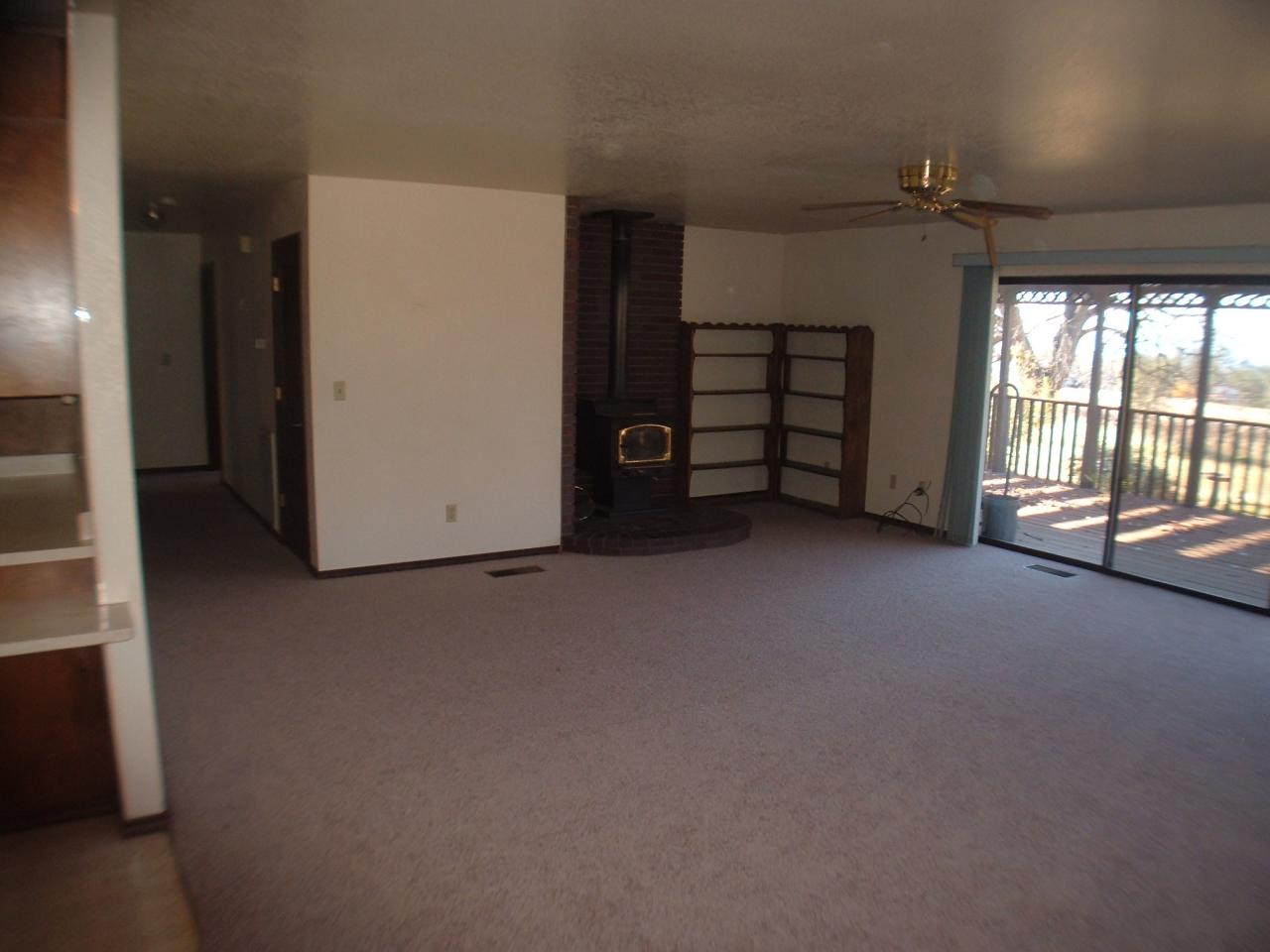 6532 Hummingbird Court Shingletown, CA 96088 - Photo 16 of 32 Great Room 2