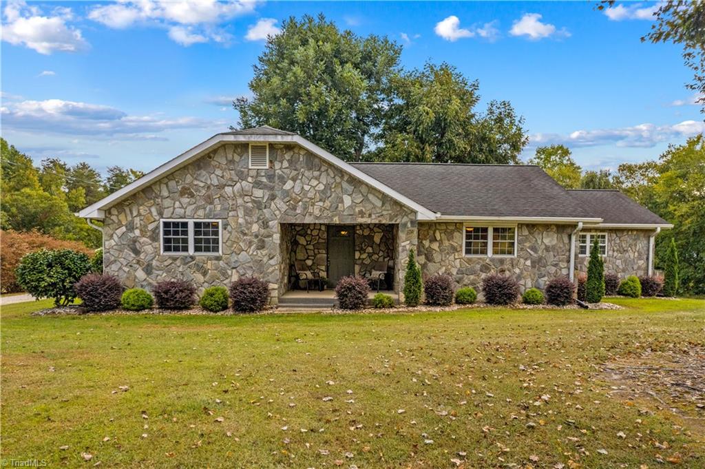 345 Rainey Road Salisbury, NC 28146 - Photo 7 of 46