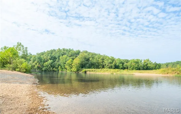 $400,000 | 56 Lueckle Drive, Van Buren, MO 63965