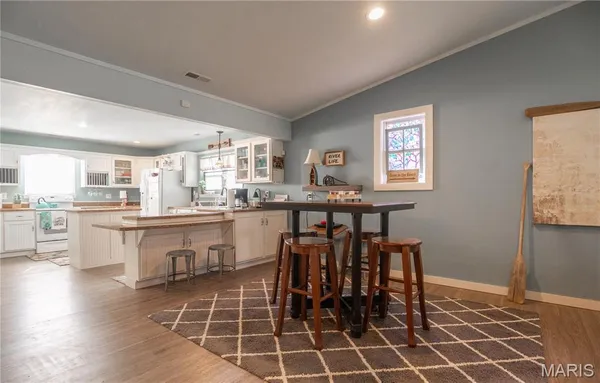 $400,000 | 56 Lueckle Drive, Van Buren, MO 63965