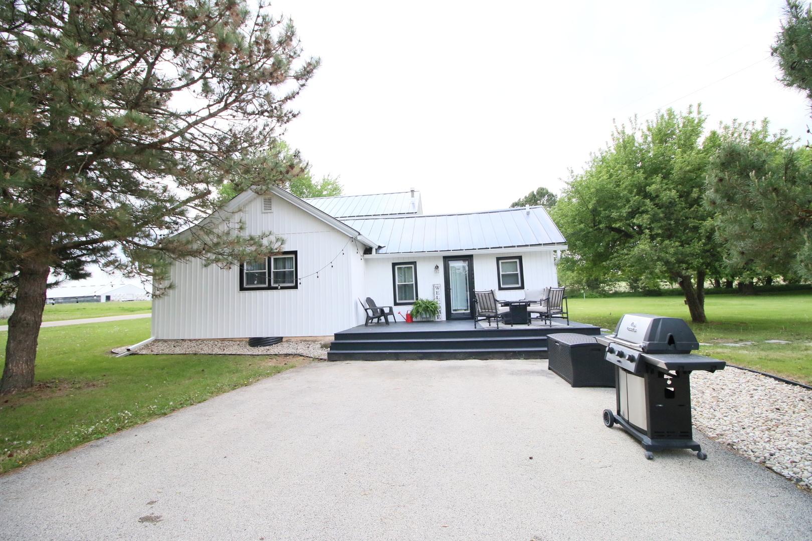 24308 Dunham Road Harvard, IL 60033 - Photo 3 of 35