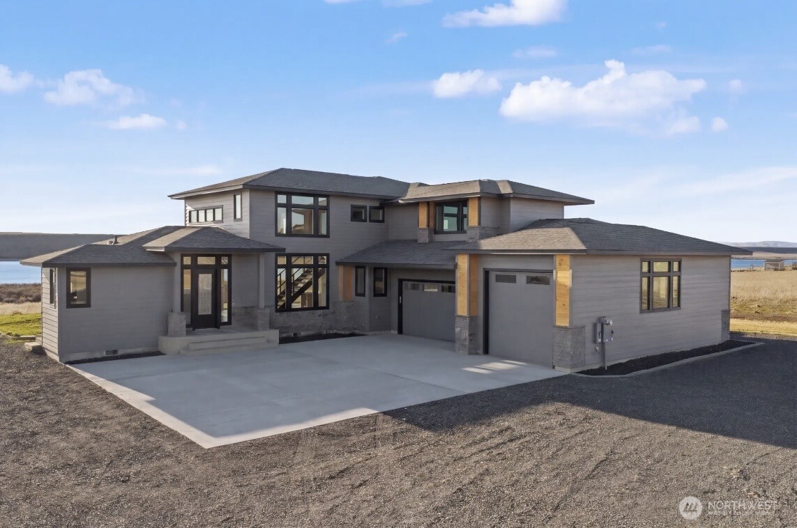 6988 Stonecrest Road Northeast Moses Lake, WA 98837 - Photo 1 of 39 Gallery Image 1