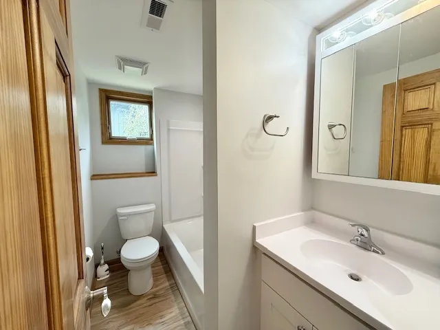 $2,650 | 26324 West Prospect Avenue, Antioch, IL 60002