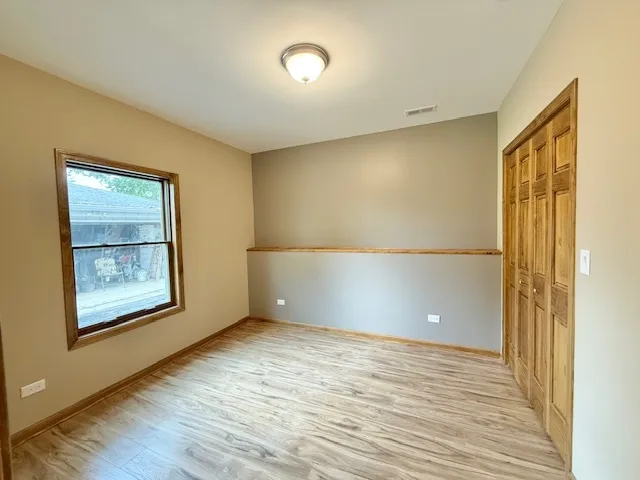 $2,650 | 26324 West Prospect Avenue, Antioch, IL 60002