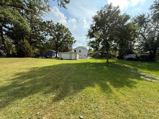 $2,650 | 26324 West Prospect Avenue, Antioch, IL 60002