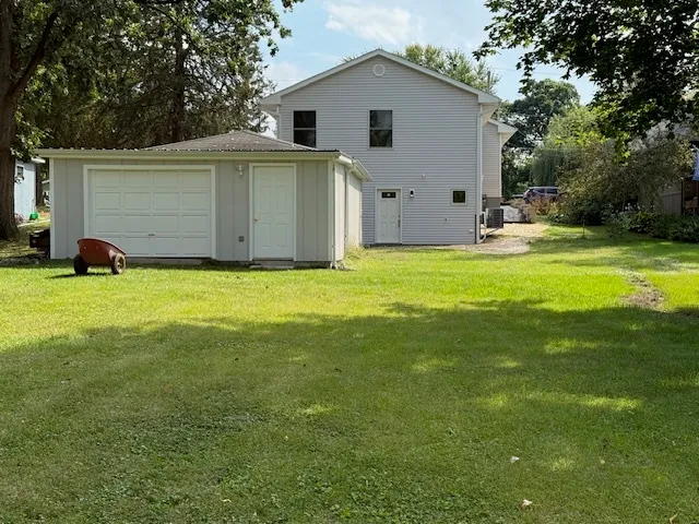 $2,650 | 26324 West Prospect Avenue, Antioch, IL 60002