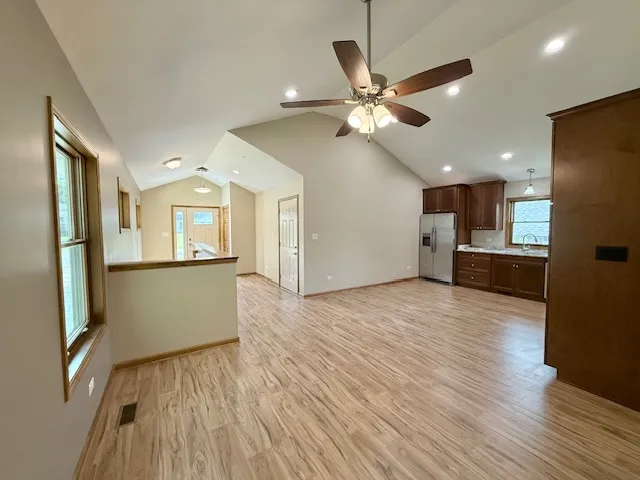 $2,650 | 26324 West Prospect Avenue, Antioch, IL 60002