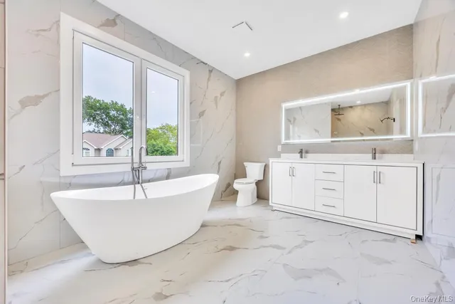 $1,488,888 | 472 Farm Ranch Road East, Bethpage, NY 11714