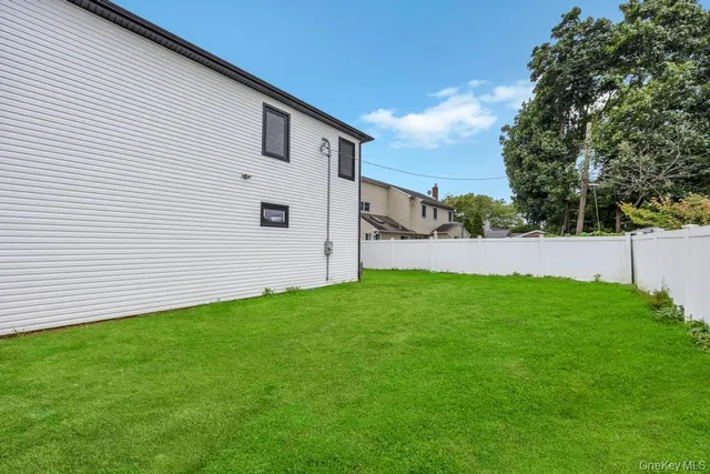 $1,488,888 | 472 Farm Ranch Road East, Bethpage, NY 11714