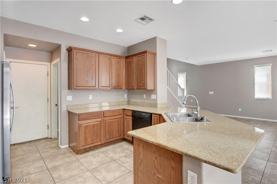 757 Rustic Desert Place Henderson, NV 89011 - Photo 13 of 46
