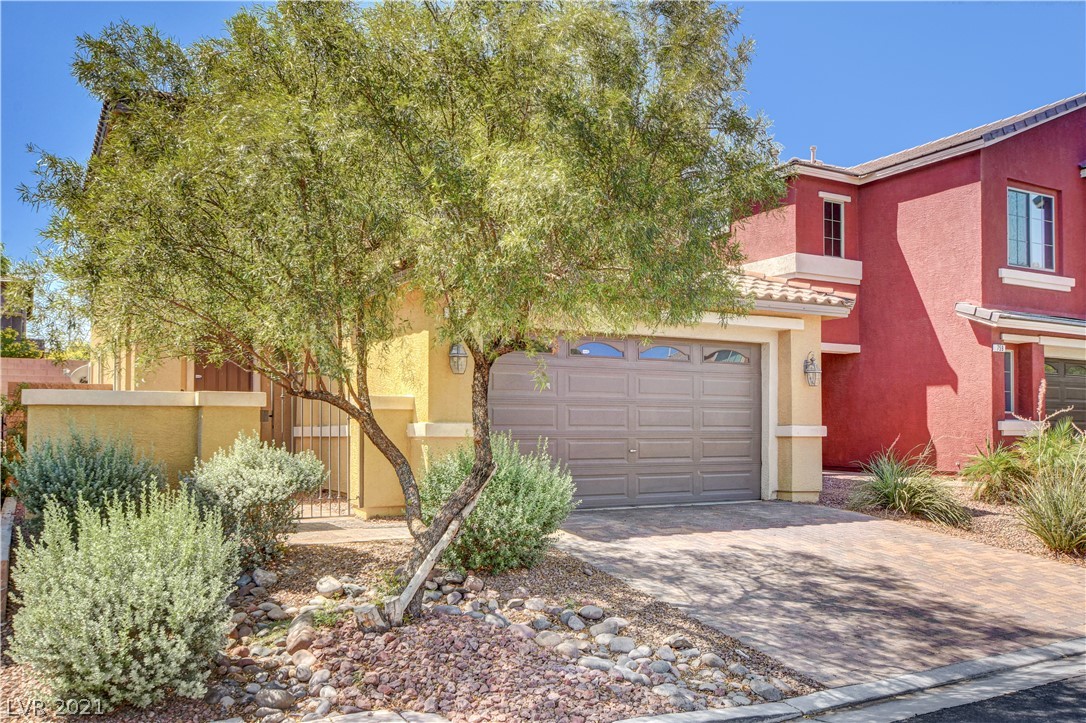 757 Rustic Desert Place Henderson, NV 89011 - Photo 3 of 46