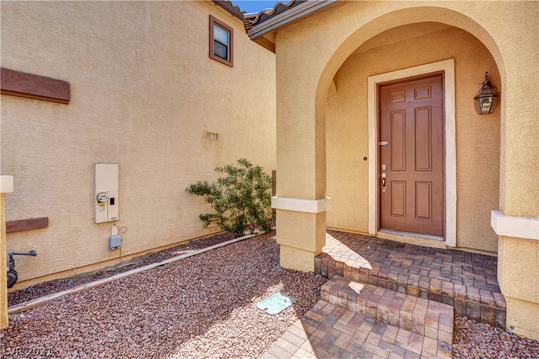 757 Rustic Desert Place Henderson, NV 89011 - Photo 4 of 46