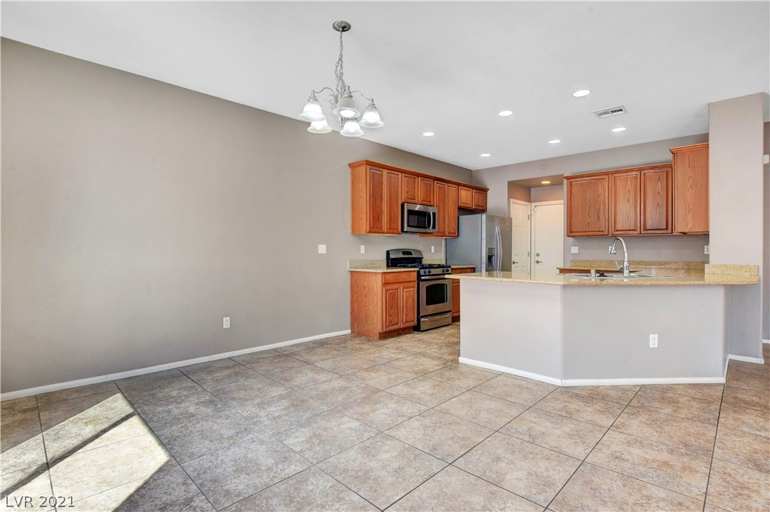 757 Rustic Desert Place Henderson, NV 89011 - Photo 10 of 46