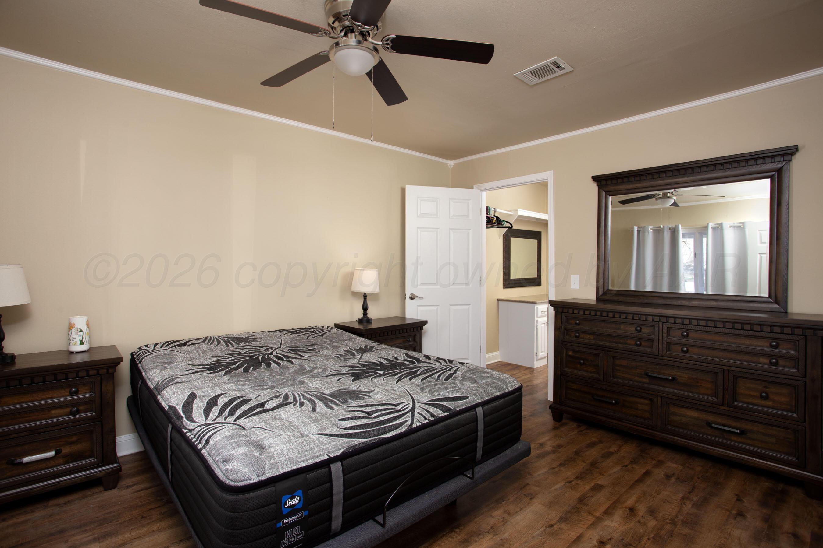 2223 Peach Tree Street Amarillo, TX 79109 - Photo 17 of 34 Primary BR