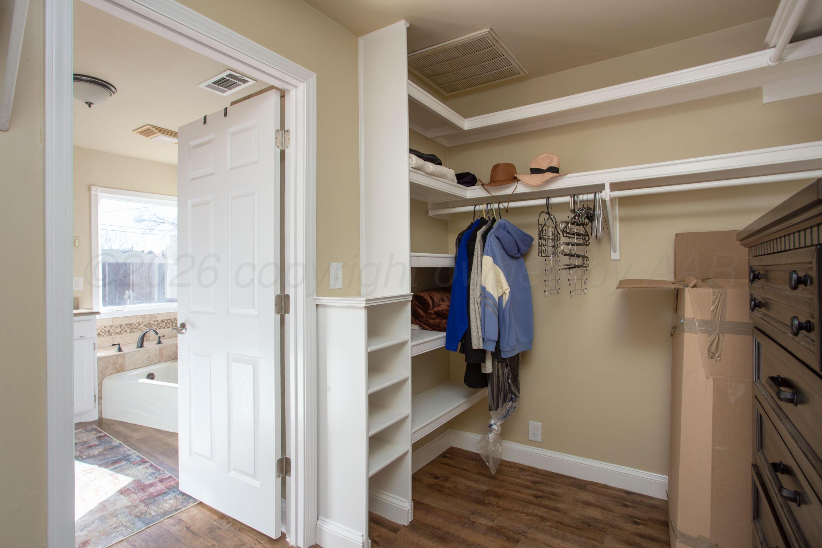 2223 Peach Tree Street Amarillo, TX 79109 - Photo 19 of 34 Primary Closet