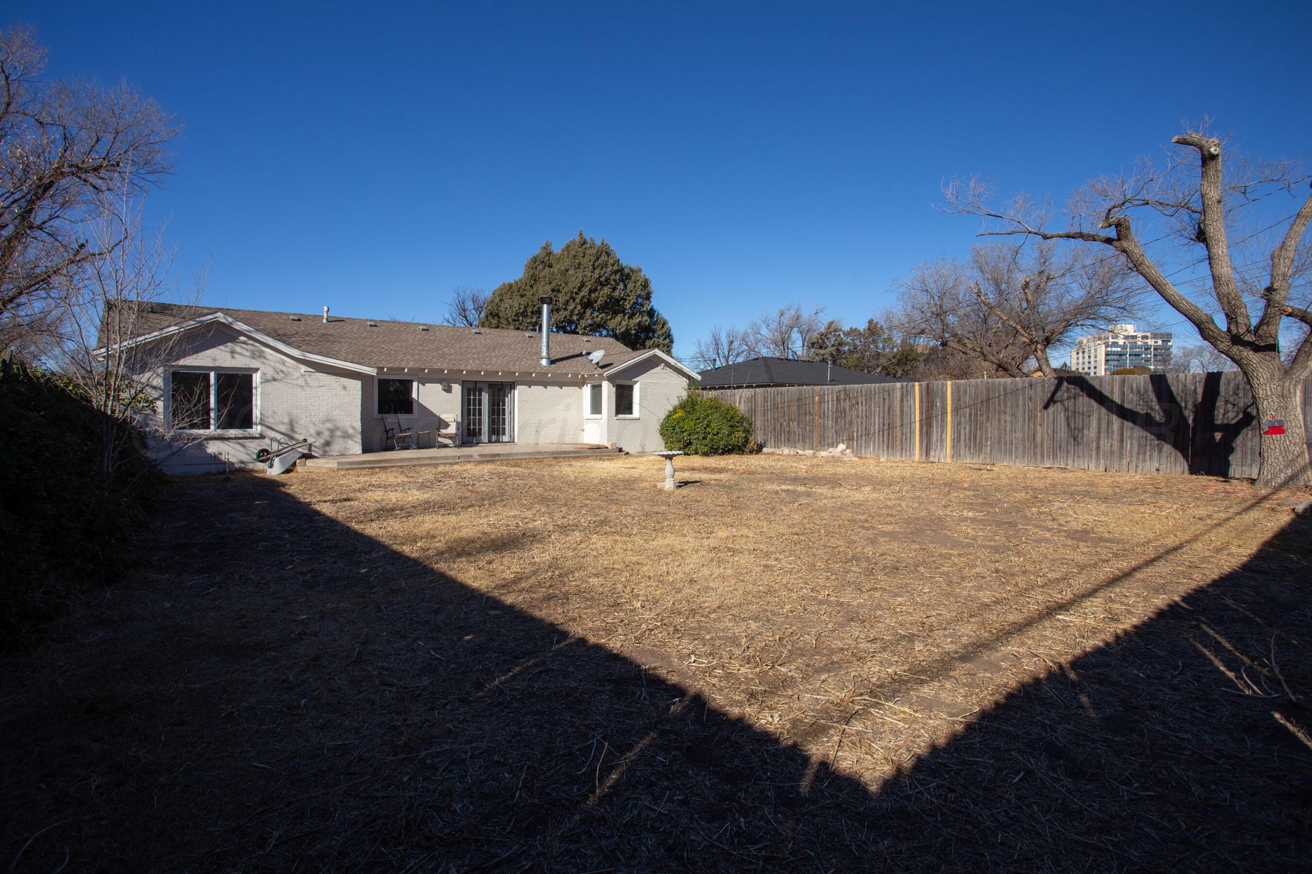 2223 Peach Tree Street Amarillo, TX 79109 - Photo 32 of 34 Backyard.2