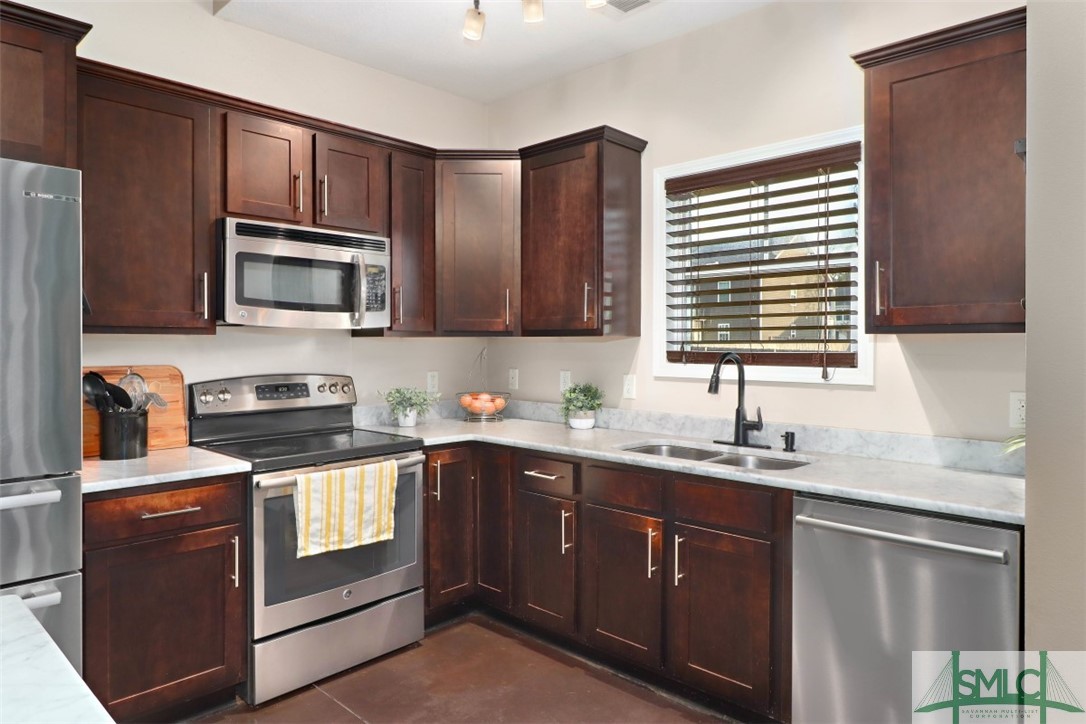 306 Windsor Road Guyton, GA 31312 - Photo 12 of 34 Gallery Image 12