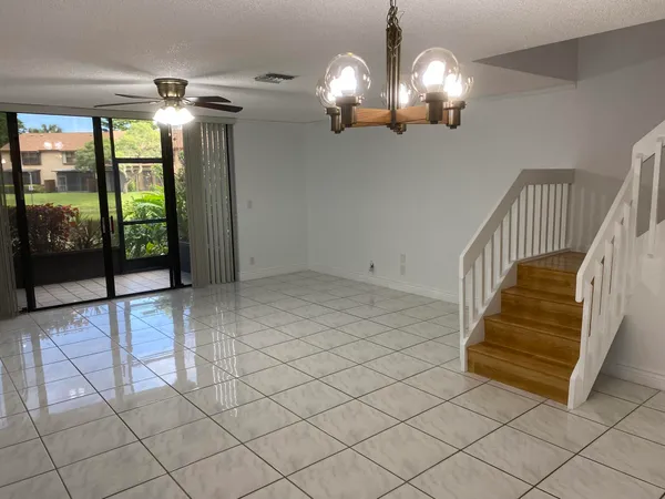 $2,300 | 3961 Cocoplum Circle, Unit F, Coconut Creek, FL 33063