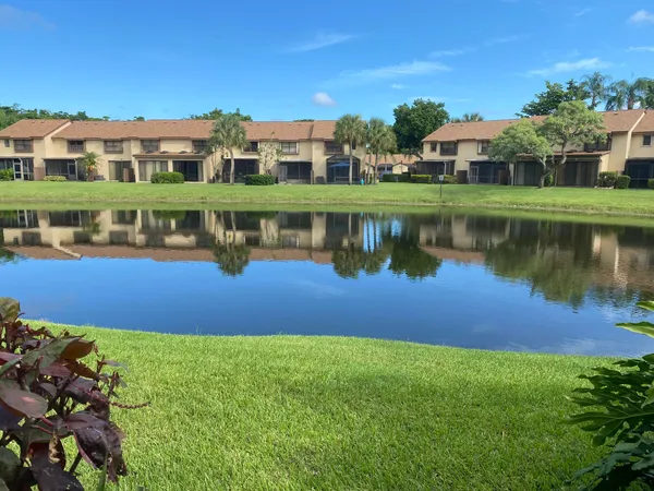 $2,300 | 3961 Cocoplum Circle, Unit F, Coconut Creek, FL 33063