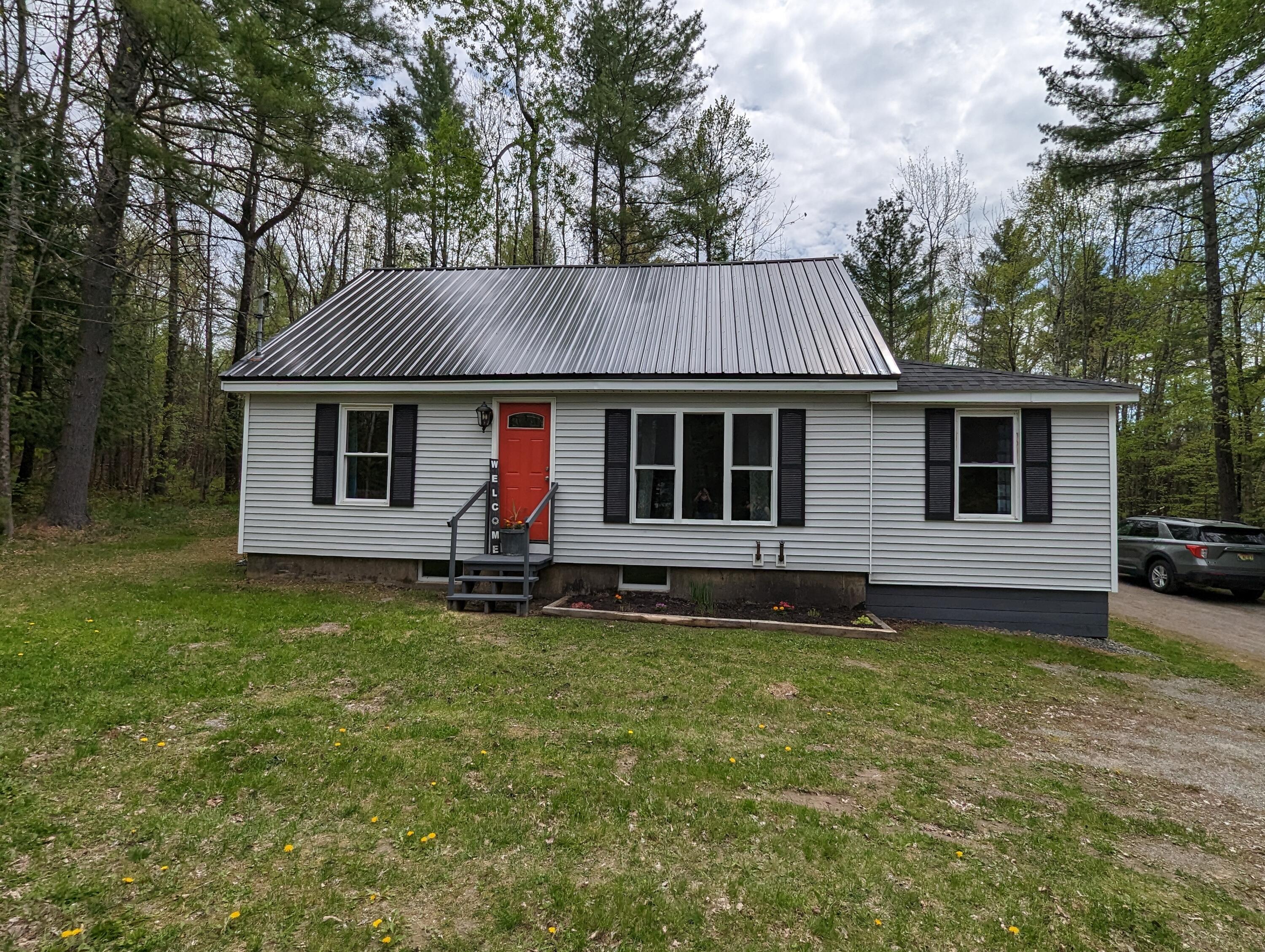 474 Canaan Road Pittsfield, ME 04967 - Photo 1 of 25 frontofhouse