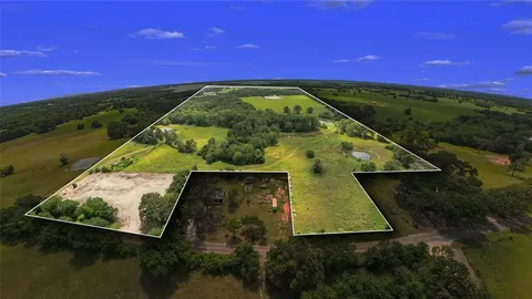$300,000 | 394 832nd, Donie, TX 75838