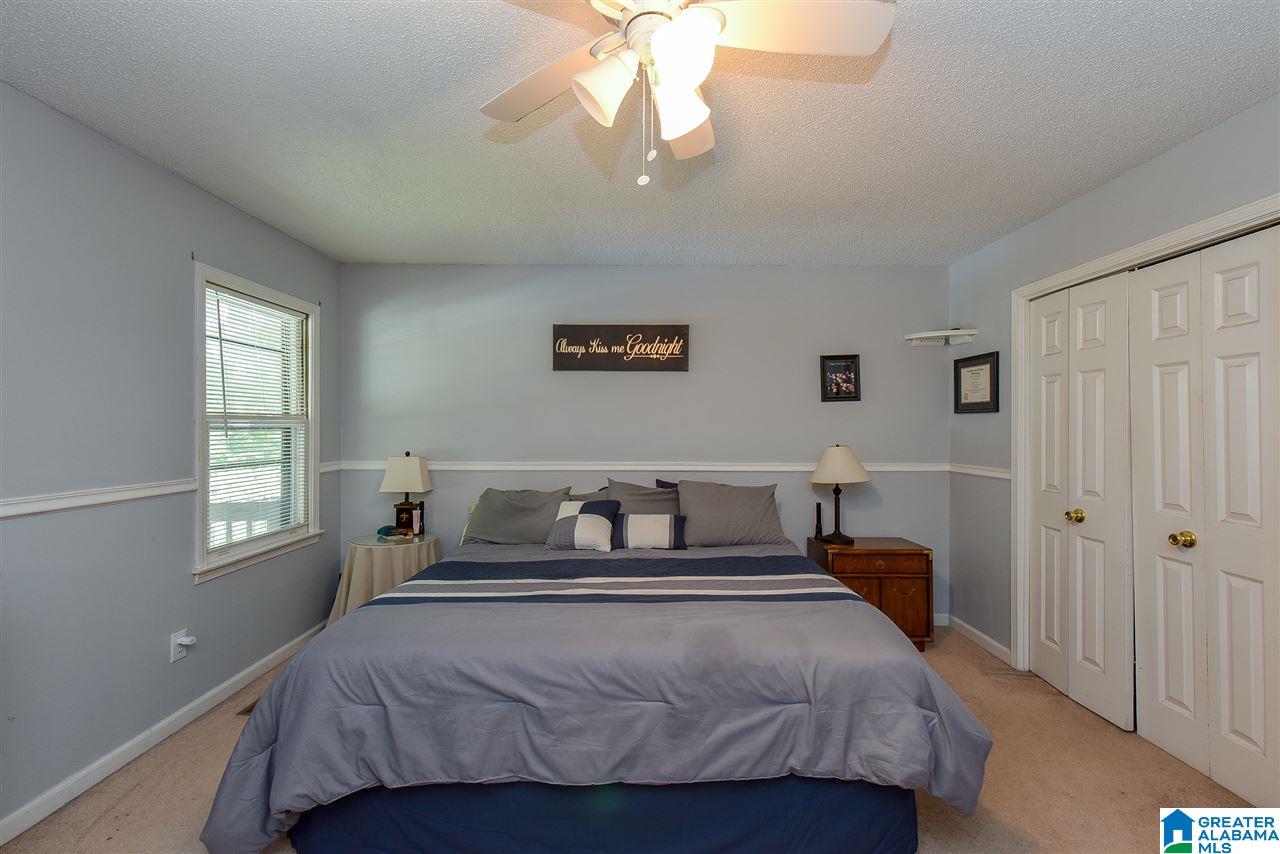 805 Round Hill Road Pelham, AL 35124 - Photo 19 of 40