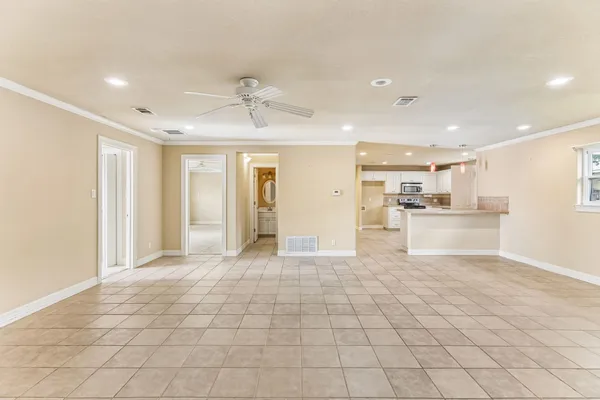 $250,000 | 1919 American Drive, Unit B110, Lago Vista, TX 78645