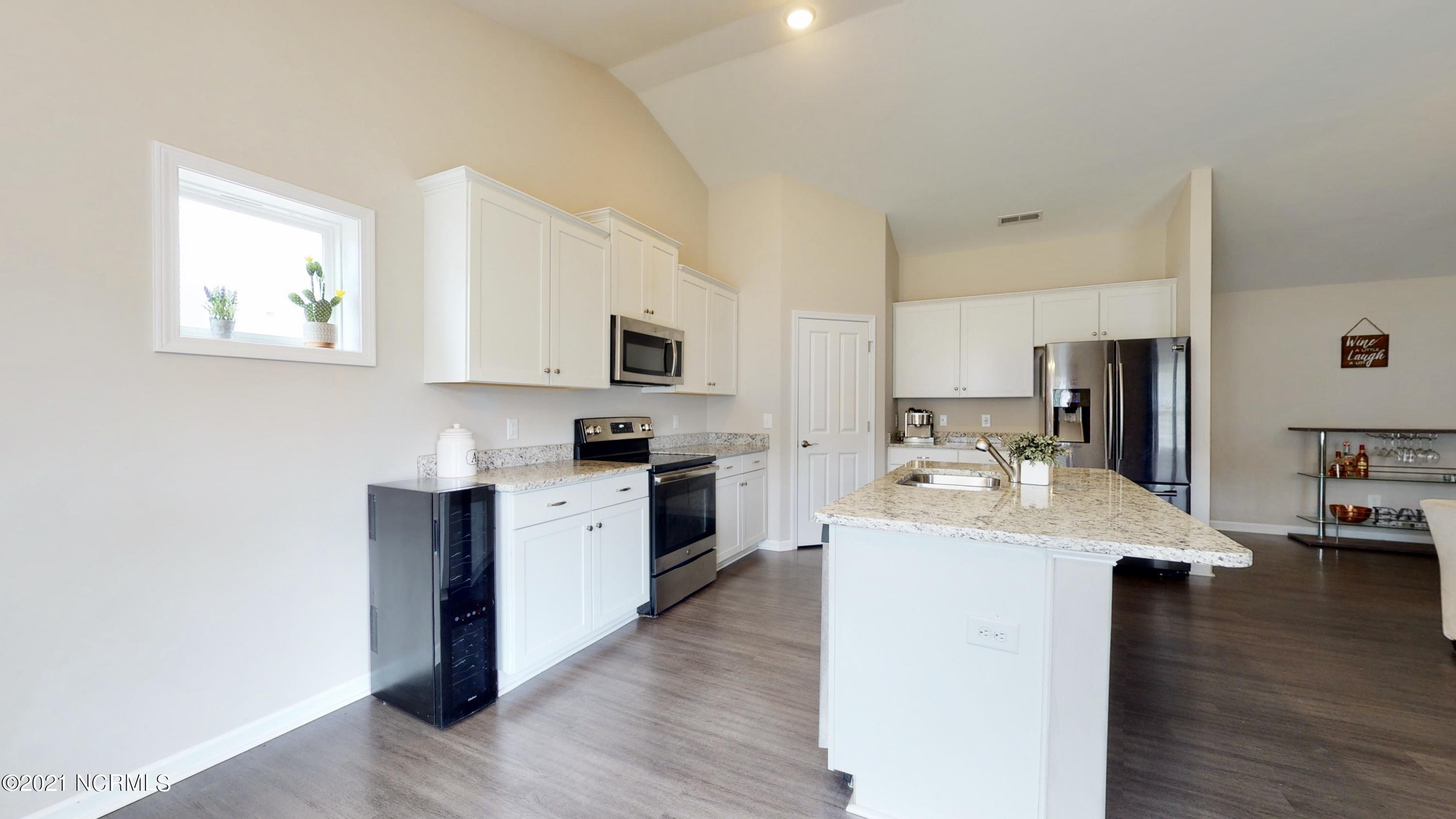 339 Station House Road New Bern, NC 28562 - Photo 10 of 34 339-Station-House-Rd-03262021_133121