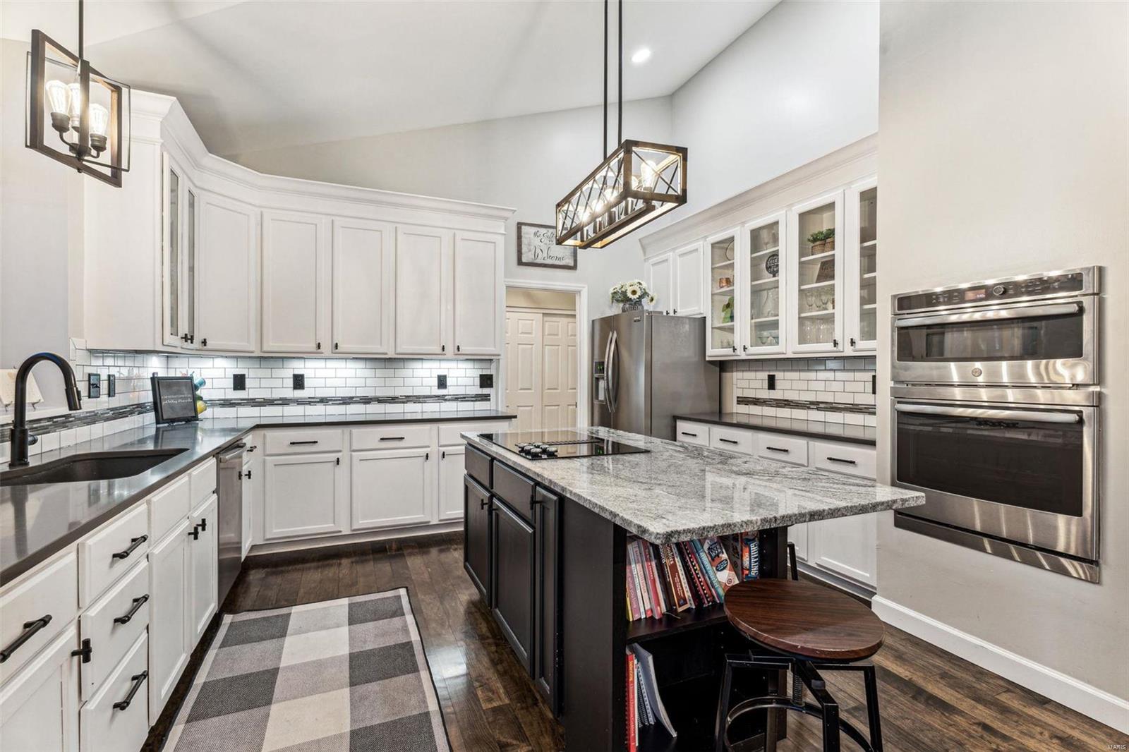 389 Gateford Drive Ballwin, MO 63021 - Photo 11 of 31