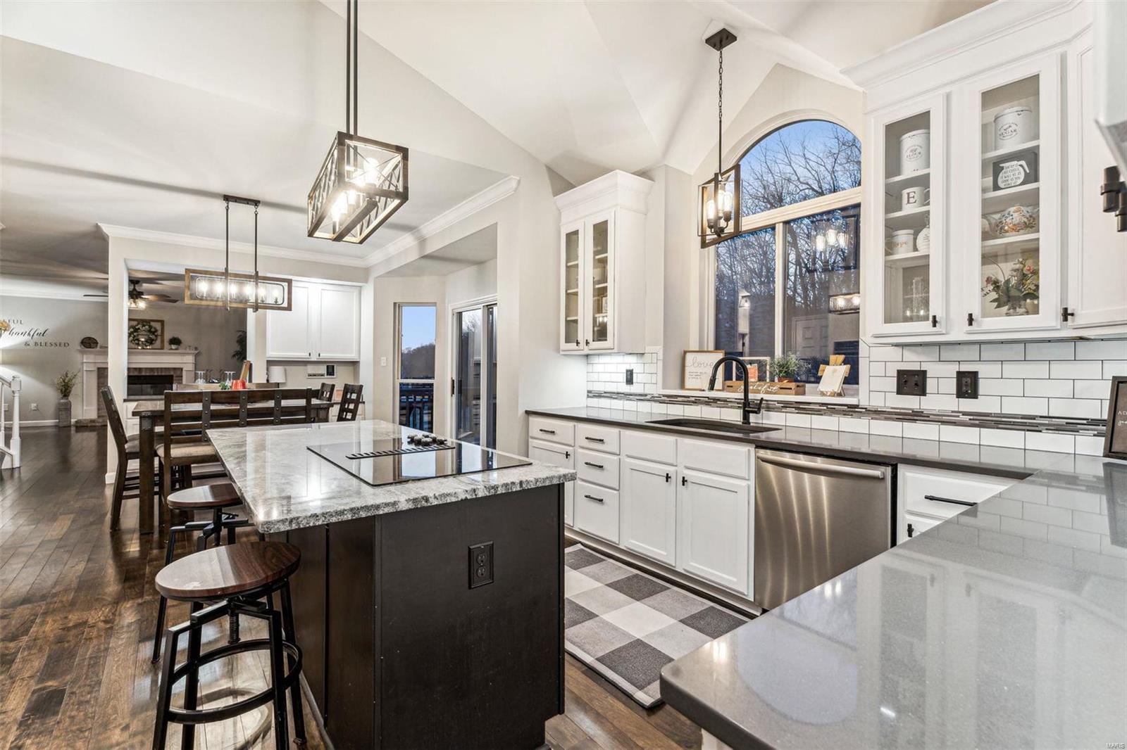 389 Gateford Drive Ballwin, MO 63021 - Photo 13 of 31